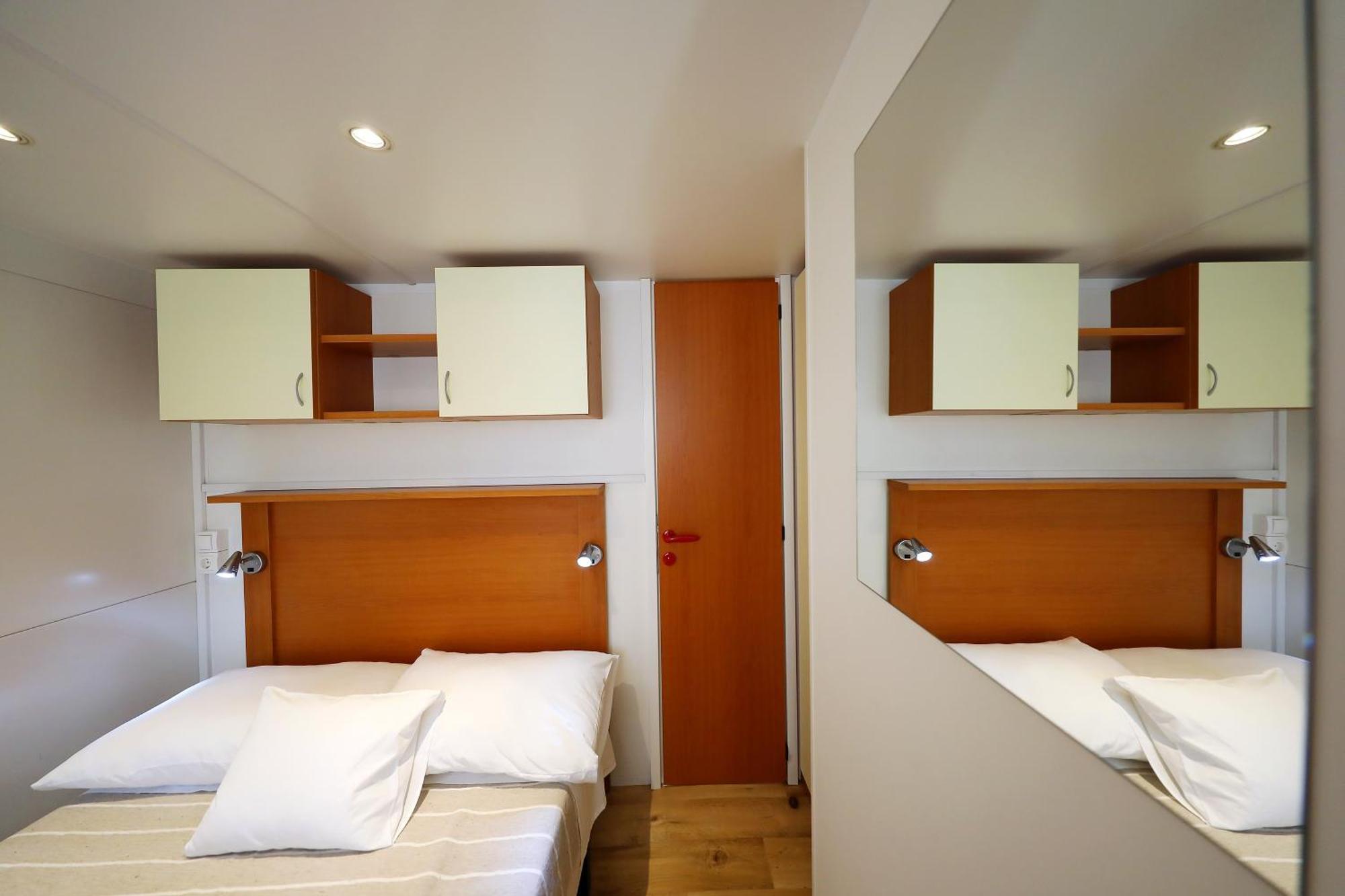 Mobile Home Grbe Nin Buitenkant foto