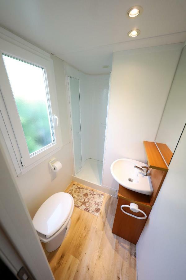 Mobile Home Grbe Nin Buitenkant foto