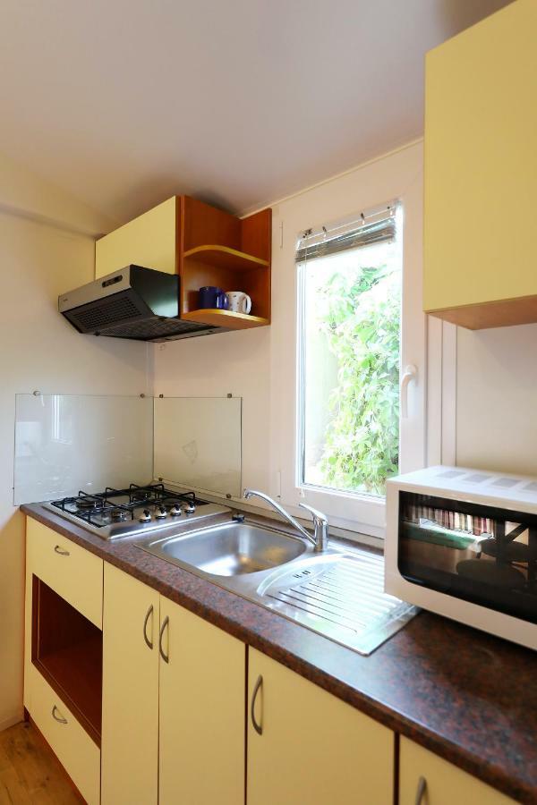 Mobile Home Grbe Nin Buitenkant foto